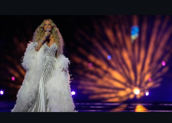 (Фото+видео) Мараја Кери блесна во фустан направен од 1.000 кристали на отворањето на Олимписките игри во Милано