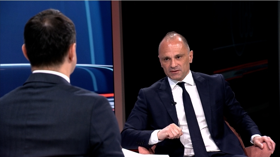 Филипче: Проформа се повиците на власта за соработка, неа ја интересираат тендери