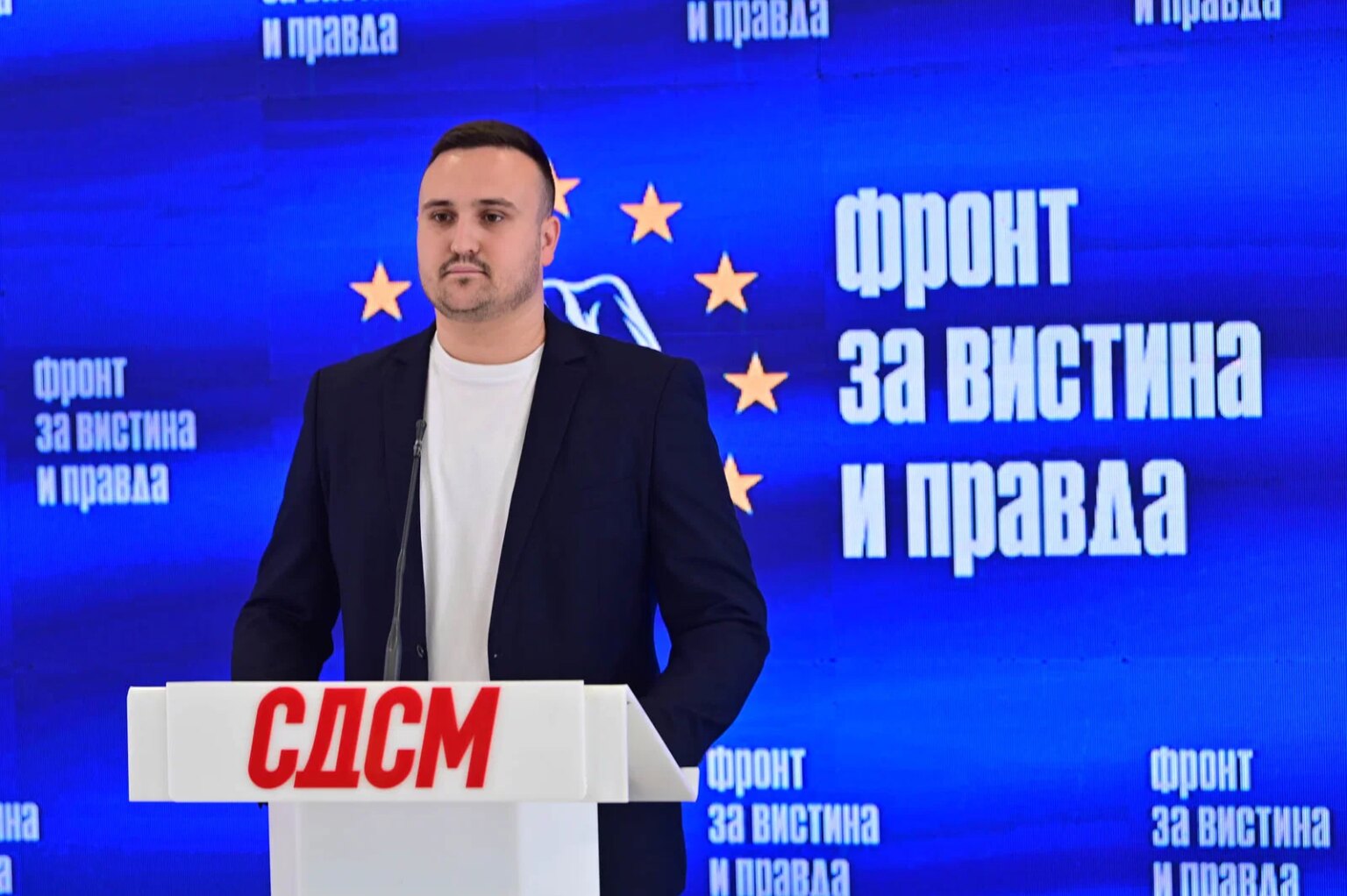 Стојчевски од СДММ: Распишете референдум, младите сакаат самите да одлучат за европската иднина