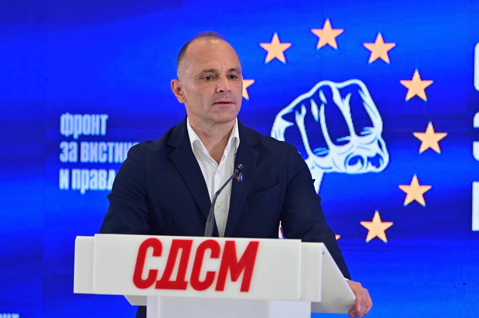 Филипче бара референдум за ЕУ: Граѓаните да ја земат судбината во свои раце