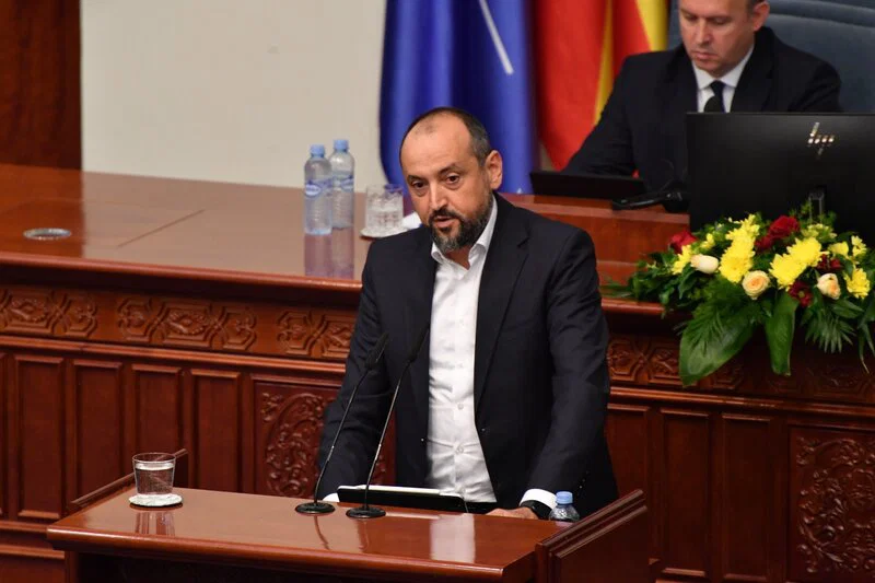 Битиќи: Новата Фискална стратегија ги легитимира задолжувањата – за пет години само каматите се 2,74 милијарди евра