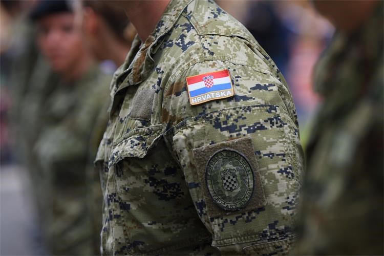 Хрватска доби заем од ЕУ во вредност од 1,7 милијарди евра наменет за модернизација на одбраната