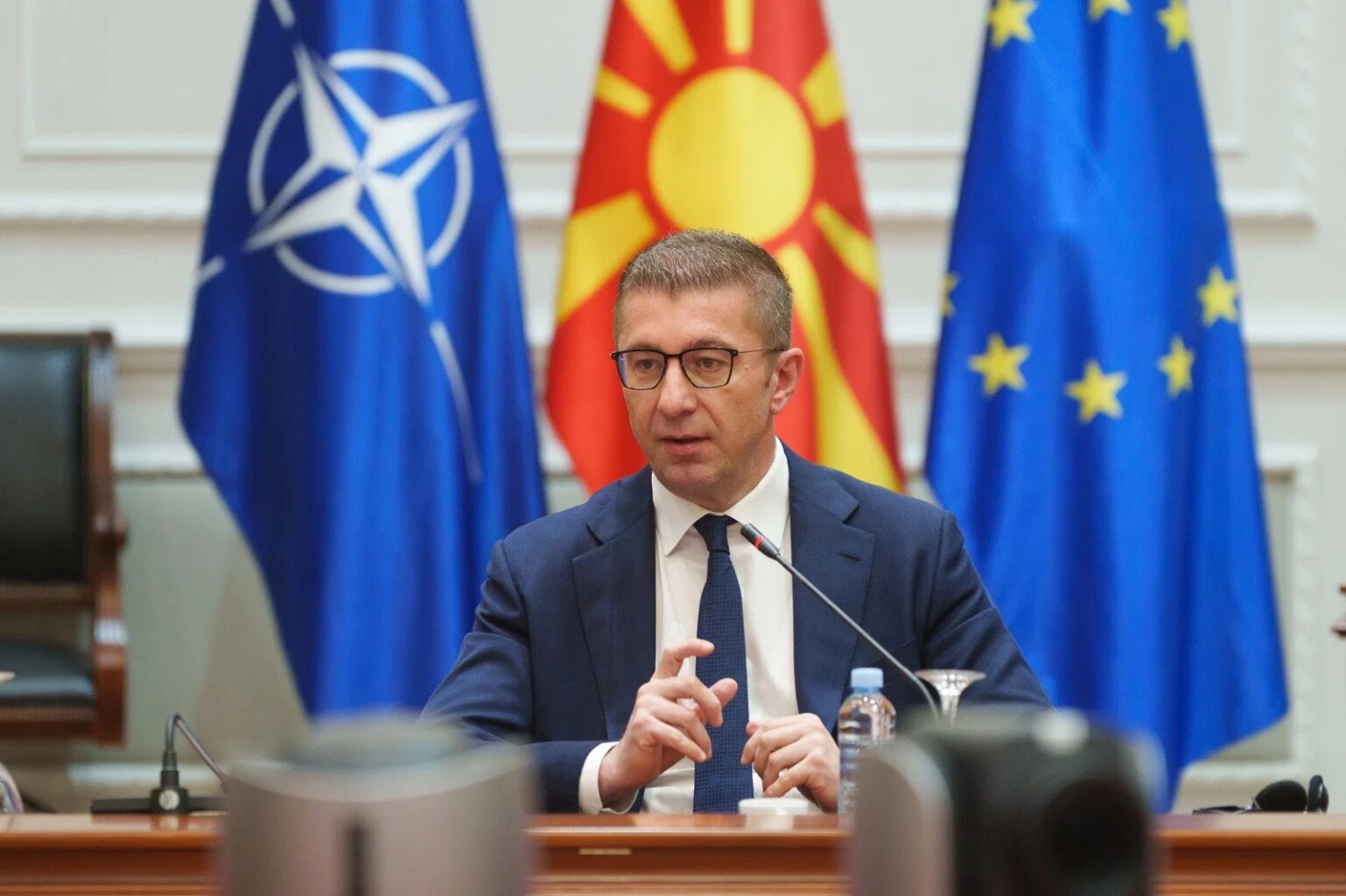Мицкоски за новиот закон за пушење: Донесен е со компромис, инспекциите ќе бидат ригорозни и нема да има повластени региони