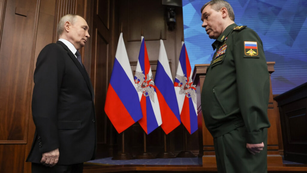 Воените команданти му ветиле на Путин дека ќе го заземат Донбас до есен