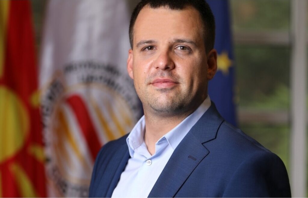 Неофицијално: Финансиската полиција го приведе Стефан Богоев, истрага за тендер во Царина