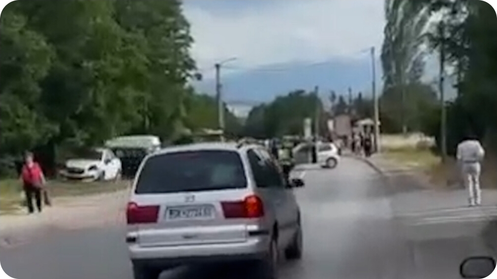 (Видео) Прегазено дете ги изнесе жителите на протест: Бараат поголема безбедност во Бутел