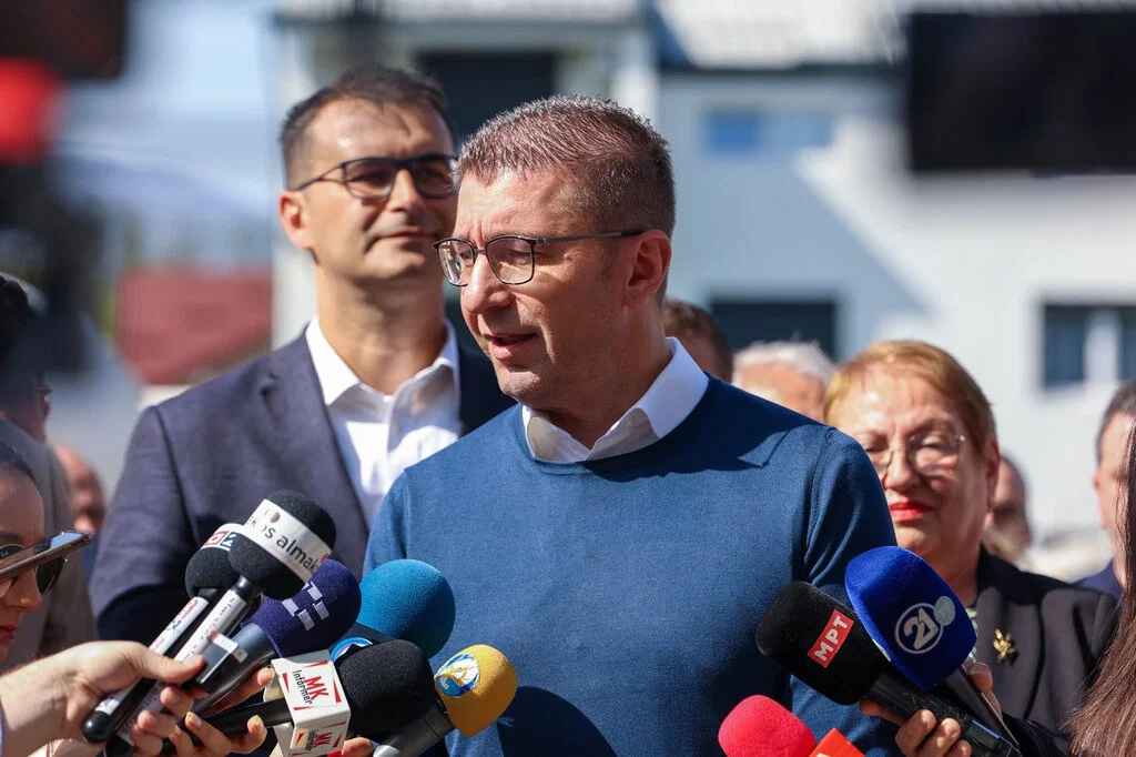 Мицкоски: Преку министерствата и општините инвестираме половина милијарда евра во капитални проекти