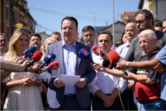 Николоски убеден дека Касами ќе најде најдобро решение околу преименување на улиците во Тетово