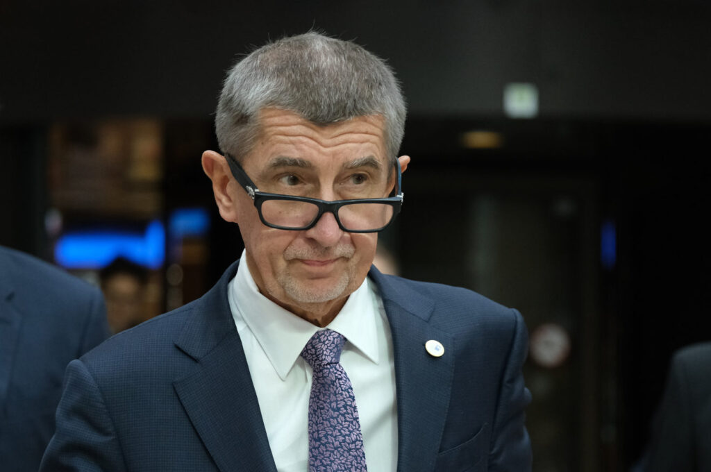 Чешка годинава не може да издвои два проценти од БДП за одбраната, не дава пари ни за Украина